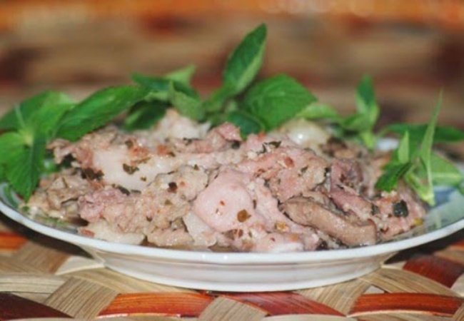 Khám phá hương vị đặc sản thịt lợn muối Sapa 3 vouchersapa 2025 09 09T120827.099