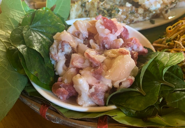 Khám phá hương vị đặc sản thịt lợn muối Sapa 5 vouchersapa 2025 09 09T121115.917