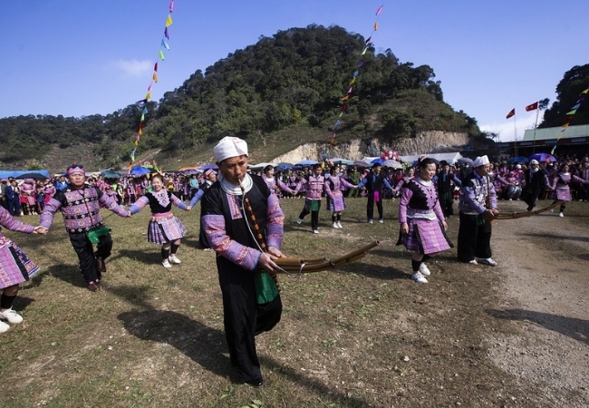 Lên Tây Bắc khám phá lễ hội Gầu Tào Sapa đặc sắc 3 vouchersapa 2025 09 16T173032.693