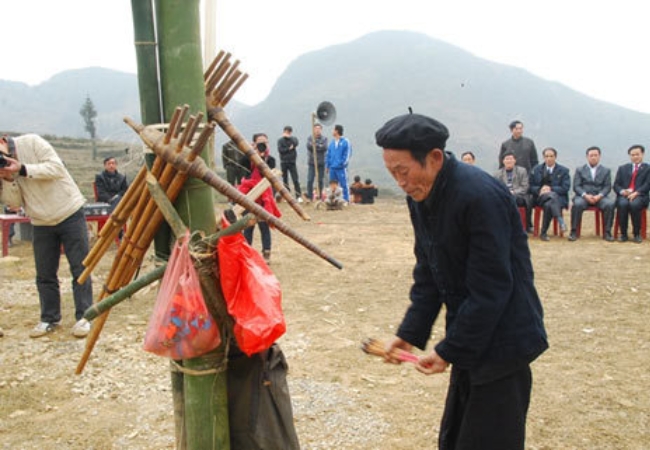 Lên Tây Bắc khám phá lễ hội Gầu Tào Sapa đặc sắc 6 vouchersapa 2025 09 16T173415.493