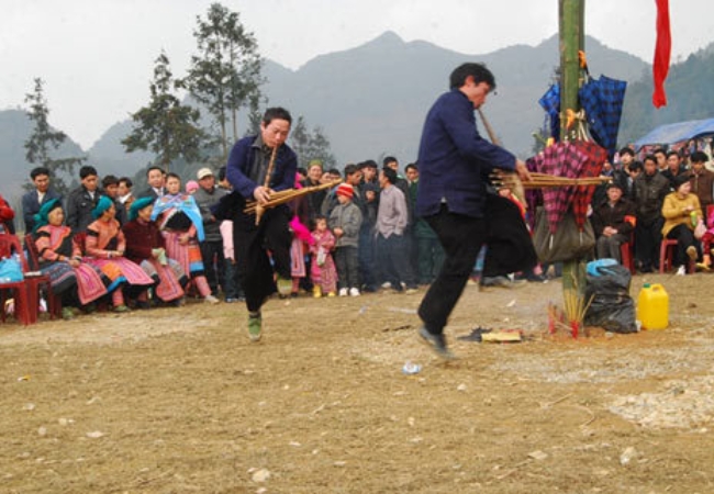 Lên Tây Bắc khám phá lễ hội Gầu Tào Sapa đặc sắc 12 vouchersapa 2025 09 16T173419.809