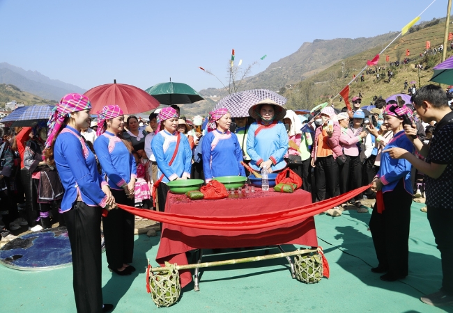 Lễ hội Roóng Poọc Sapa - Khúc ca mùa vụ từ thung lũng Mường Hoa 6 vouchersapa 2025 09 16T174945.712