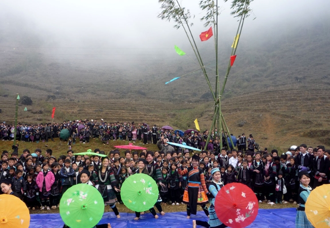 Lễ hội Roóng Poọc Sapa - Khúc ca mùa vụ từ thung lũng Mường Hoa 2 vouchersapa 2025 09 16T175038.658