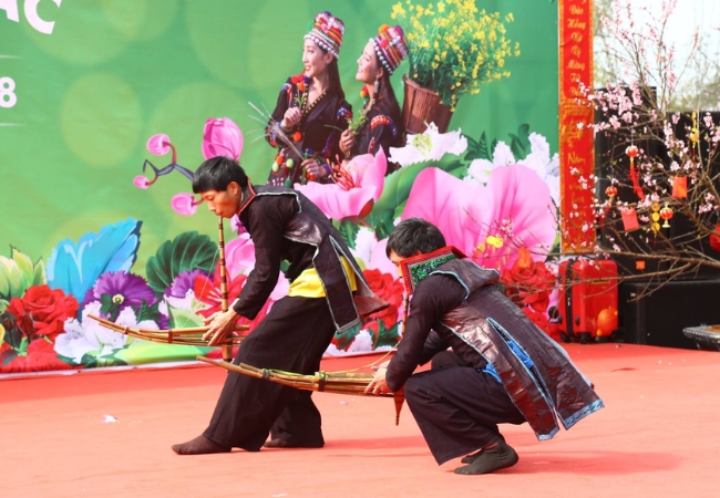 Lễ hội khèn hoa Sapa - Bản hòa ca mùa xuân của tâm hồn H'Mông 6 vouchersapa 2025 09 19T224348.362