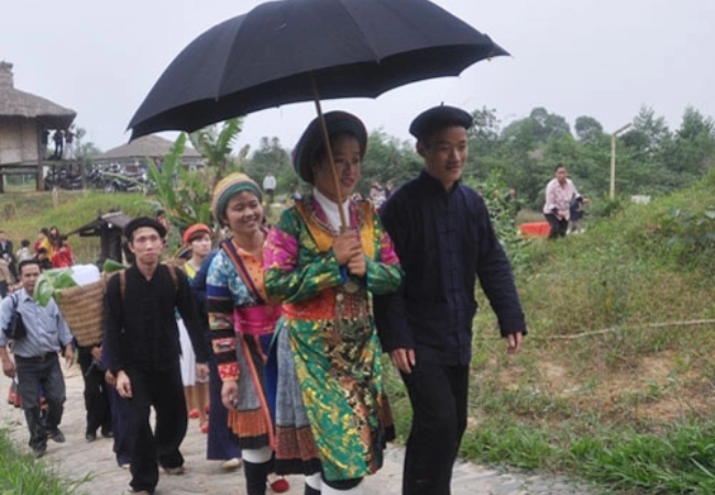 Những điều thú vị về người H'Mông Sapa 11 vouchersapa 2025 09 19T231951.934