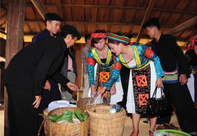 Những điều thú vị về người H'Mông Sapa 12 vouchersapa 2025 09 19T232101.985