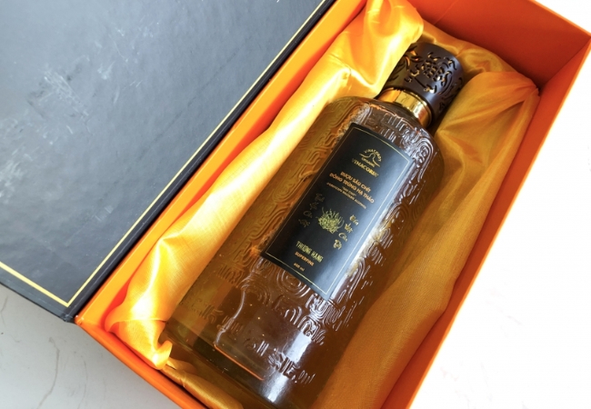 Rượu sâu chít Sapa - thứ rượu tăng cường sinh lực